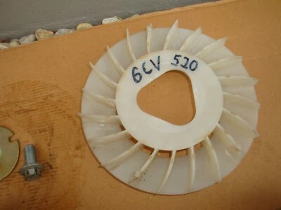 Rasentraktor Aufsitzmäher HONDA GCV 520 Motor Lüfterrad - Bild 1 von 4