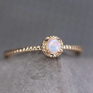 Twisted Band Round Australian Solid Opal Ring in 14K Yellow Gold Wedding Band - Picture 1 of 5