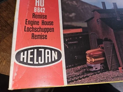 CON-COR B842 HO SCALE ENGINE HOUSE, NEW UNASSEMBLED - Image 1 of 4