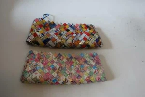WOMENS NAHUI OLLIN MULTICOLOR LOT OF 2 RECYCLED PAPER ZIP CLUTCH BAGS * - Picture 1 of 7