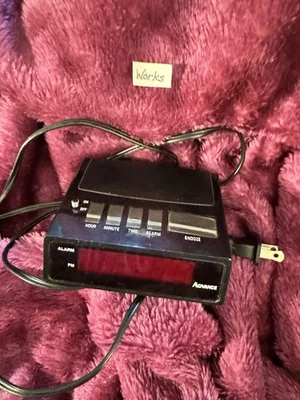 Antigo Relógio Despertador Digital Advance Vintage Modelo 3139 Não Testado - Imagem 1 de 4