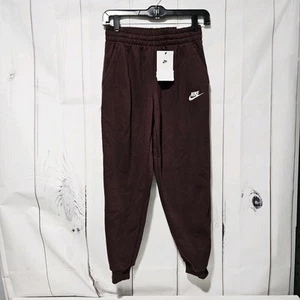 Nike Sportswear Club Fleece Joggers Bambini FD3008-652 Pantaloni Swoosh Taglia XS - Foto 1 di 4