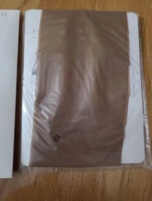 Medias OROBLU Diferentes 20 Total Comfort 20 Denier Elige Talla/Color Foto 1 de 4