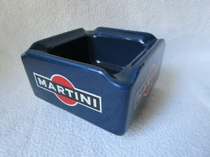 raro cenicero publicitario MARTINI cenicero cerámica ceniza azul 12x12x7cm jorobado - Imagen 1 de 8
