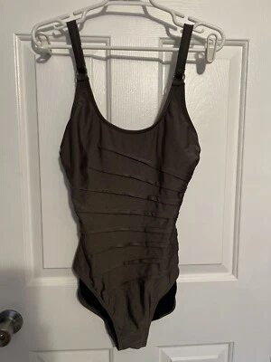 Calvin Klein Swimsuit One Piece Size 8 EUC - Image 1 of 3