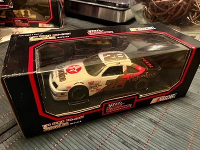 1992 1/24 Racing Champions #28 Havoline Davey Allison - Image 1 of 2