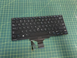 Dell Latitude 5480 Laptop US Keyboard Backlit D19TR 0D19TR Read #ce71 - Afbeelding 1 van 3