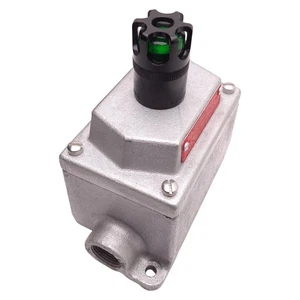 Cooper Crouse-Hinds DS441 Explosion Proof Green LED Pilot Light 120VAC, 3/4" Hub - Picture 1 of 8