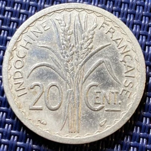 1945 (1197) INDOCHINA 20 CENTIME PIECE - Picture 1 of 2