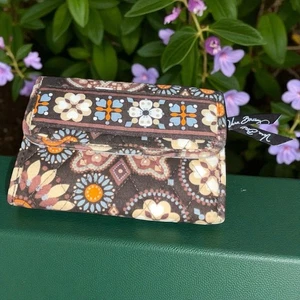 Vera Bradley Retired Canyon Floral Trifold Wallet Snap Zip Purse Clutch Quilted - Picture 1 of 13