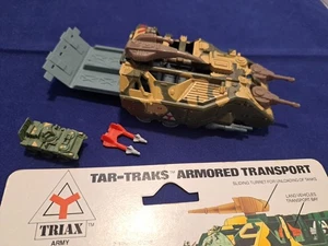 Juego de transporte blindado Kenner Mega Force Triax Army Tar-Traks 1989 de colección - Imagen 1 de 10
