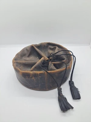 Caja/bolsa/soporte de estuche de cuero vintage de 1900 para collares desmontables Foto 1 de 4