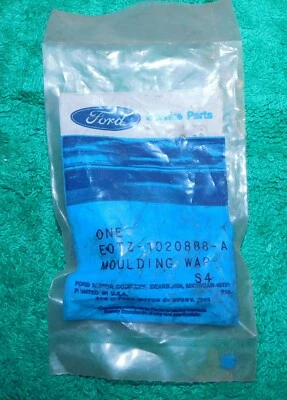 1980-1984 Ford F100 F150 F250 F350 Caminhão Bronco NOS MOLDURA DE PORTA SUPERIOR atrás DH - Imagem 1 de 4