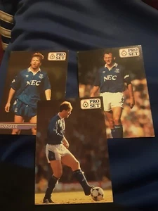 THREE   DIFFERENT    EVERTON   PRO  SET 1992   CARDS - Picture 1 of 1