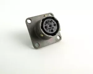 Amphenol PT02E10-98S Mil Electrical Circular Connector Socket Sz 10 6POS Gold - Picture 1 of 2