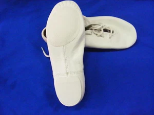 Theatricals J002W Adult Size 4.5M (Fits Child Size 2) White Lace Up Jazz Shoe - Picture 1 of 1