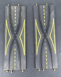 LIONEL HO Slot Car Track 5404 Change Over Criss Cross Track Sections 2 Pieces - Picture 1 of 4