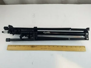 DYNALITE 470 Compact Light Stand / Tripod, Folds to 19", Extends to 7', NEW! - Picture 1 of 12