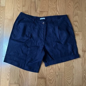 Eileen Fisher Dark Navy Blue Pleated Shirts 100 % Linen Size 14 8” Inseam EUC - Picture 1 of 7