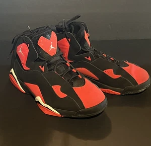 Nike Air Jordan shoes Mens 9.5 True Flight Black University Red Basketball - Picture 1 of 10