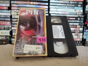 PIN: A PLASTIC NIGHTMARE (STARMAKER VIDEO 1991) VINTAGE HORROR VHS πͺπ©Έπͺπ©Έ - Picture 1 of 2