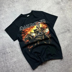 Iron Maiden ‘Edward the Great’ Style Graphic Tee Men’s approx S - Picture 1 of 15