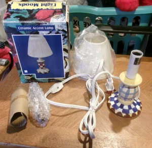 CERAMIC ACCENT Lamp Tabletop YELLOW & Blue FLORAL 6" Tall W/SHADE - Picture 1 of 5