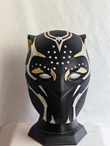 Black Panther Helm für T'challa und Shuri Cosplay nach Maß - Bild 1 von 23