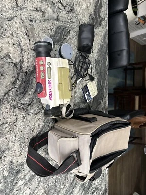 EXTREMELY RARE "SURF & SNOW" Hitachi VM-SP1A 8mm Video Camera Camcorder AS IS - Image 1 of 4