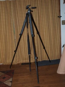 Bogen Manfrotto 3021 Tripod with Bogen 3-Way Head & Carry Bag VGC! - Foto 1 di 8
