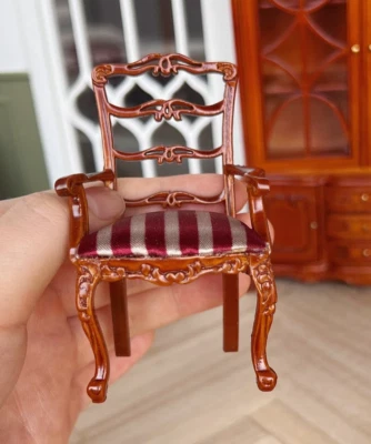 Sillón de comedor curvo para casa de muñecas muebles miniatura a rayas reales Foto 1 de 4