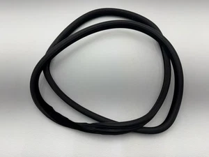 2014-2018 RANGE ROVER EVOQUE REAR LEFT SIDE DOOR BODY WEATHERSTRIP SEAL OEM - Picture 1 of 4
