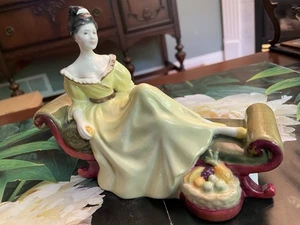 Vintage Royal Doulton Bone China Figurine 1972 “At Ease” HN 2473 - Picture 1 of 13