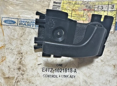 正品福特内门把手前/ReaR 右 NOS E4TZ-10218-A — 第 1/2 张图片