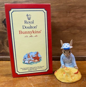 Lovely Royal Doulton Bunnykins Seaside DB177 Porcelain Figurine 1998 SU165 - Picture 1 of 17