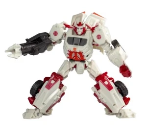 New Transformers Ratchet Autobot WFC GE-09 Hasbro Voyager Action Figure Toys 7"! - Picture 1 of 5