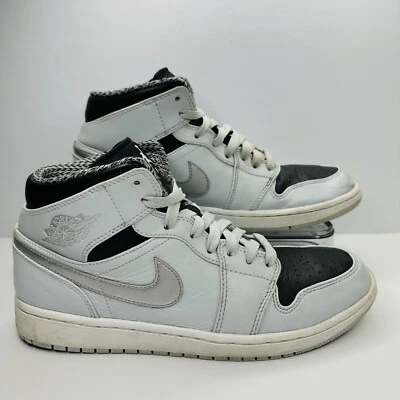 Tênis esportivo Air Jordan 1 retrô médio masculino tamanho 9.5 platina 554724-032 - Imagem 1 de 4