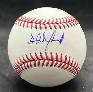 Dave Winfield MLB HOF Autographed Baseball *Beckett Witness* - Picture 1 of 4