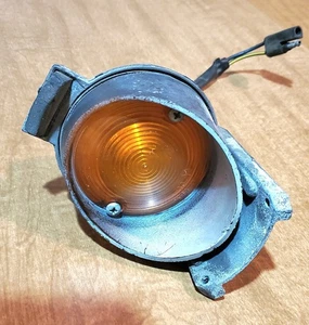 Front Turn Signal Light 2853092 Dodge RT Coronet Super Bee 440 68 69 1968 1969 - Picture 1 of 9