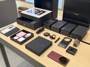 VIVO X200 Ultra 16GB/1TB Master Photography Limited Edition US IN HAND NO TARIFF - Photo 1 sur 22