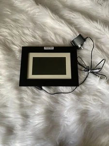 PANIMAGE by Pandigital  8" LED Digital Photo Frame 1600 Image Storage Display - Picture 1 of 2