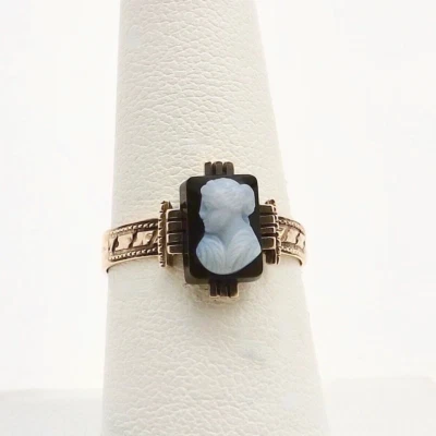 Victorian 10K Rose Gold Carved Sardonyx Cameo Left Facing Ring Petite - Image 1 of 4