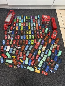 MASSIVE DISNEY PIXAR CARS DIECAST CAR LOT X 82 & OTHER DISNEY CARS - Foto 1 di 24