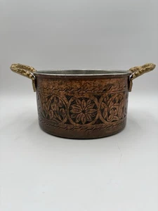 Vintage Hammered Copper Engraved Floral Cooking Pot Double Brass Handles - Picture 1 of 7