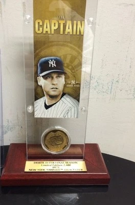Derek Jeter The Captain Ltd Ed Highland Mint Collection Ticket&Coin Damaged Box - Image 1 of 4
