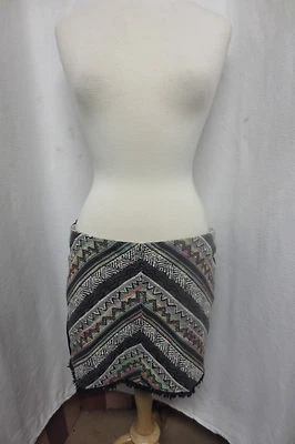 Minifalda Anthropologie Stars Negra Neón Azteca India Manta Estilo Med Foto 1 de 4