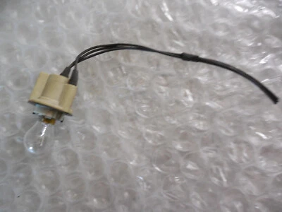 1977 1978 1979 CADILLAC DEVILLE MARCADOR FRONTAL 1157 SOQUETE DE LUZ USADO PELO FABRICANTE 1 Peça - Imagem 1 de 4