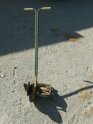 CAPITOL LAWN TRIMMER & EDGER Push Mower Cast Iron & Metal Handle "GO GREEN TOOL" Cover
