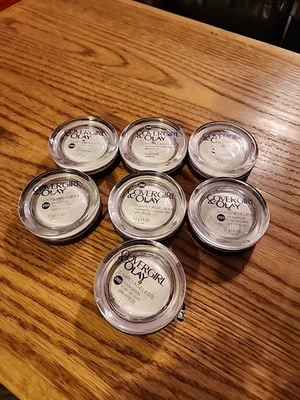 7x Covergirl & Olay Simply Ageless Foundation Spf 22, Lot #'s 245, 250, 255, 260 - Image 1 of 3
