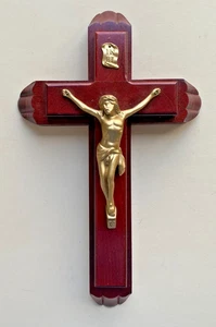 Wooden Catholic Crucifix Sacrament Cross - Picture 1 of 4
